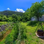 Villa Amnis *