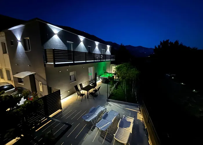 Amnis ヴィラ Drivenik